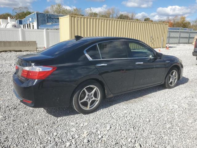 Photo 3 from auction – 2014 HONDA ACCORD PLU with VIN JHMCR5F70EC000606