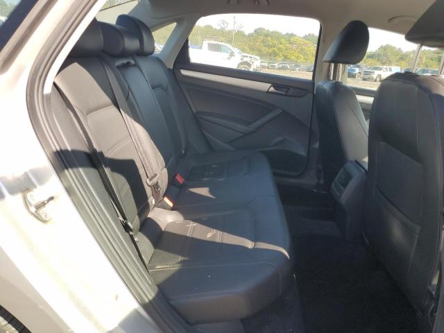 Photo 10 from auction – 2012 VOLKSWAGEN PASSAT SE with VIN 1VWBP7A34CC042886