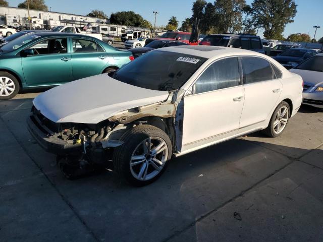 VOLKSWAGEN PASSAT SE 2015 with VIN 1VWBV7A33FC098151 - Photo from auction
