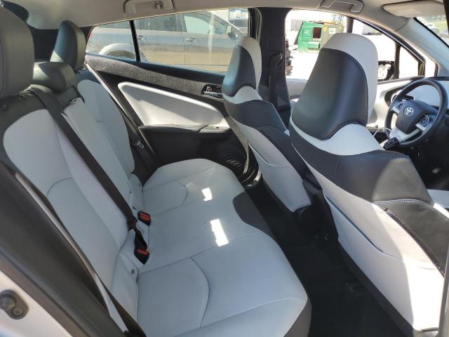 Photo 10 from auction – 2016 TOYOTA PRIUS with VIN JTDKARFUXG3024626