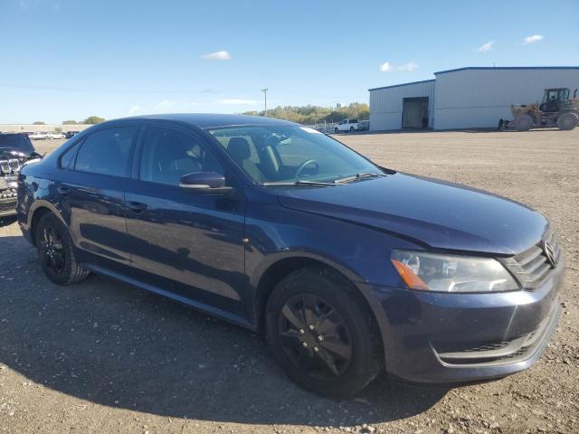 Photo 4 from auction – 2014 VOLKSWAGEN PASSAT S with VIN 1VWAT7A35EC046164
