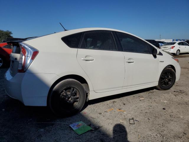 Photo 3 from auction – 2015 TOYOTA PRIUS with VIN JTDKN3DU1F0435966