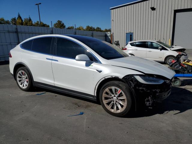 Photo 4 from auction – 2018 TESLA MODEL X with VIN 5YJXCDE27JF101482