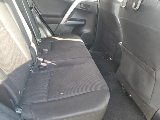 Photo 11 from auction – 2018 TOYOTA RAV4 LE with VIN JTMBFREV4JJ721692