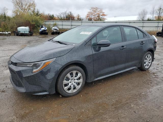TOYOTA COROLLA LE 2022 with VIN 5YFEPMAE1NP337843 - Photo from auction