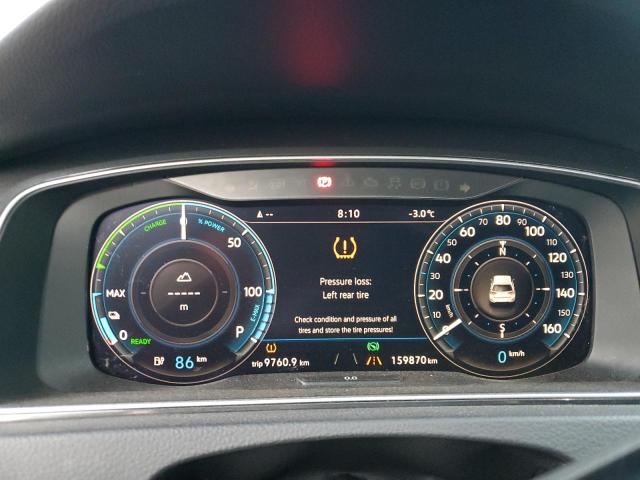Photo 9 from auction – 2018 VOLKSWAGEN E-GOLF with VIN WVWPR7AU5JW913558