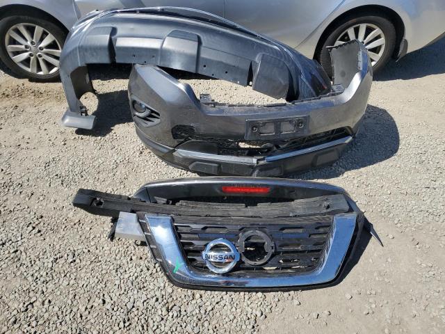 Photo 13 from auction – 2017 NISSAN PATHFINDER with VIN 5N1DR2MN5HC623354