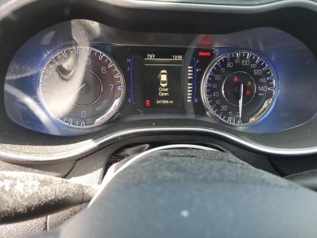 Photo 9 from auction – 2015 CHRYSLER 200 LIMITED with VIN 1C3CCCAB5FN593411