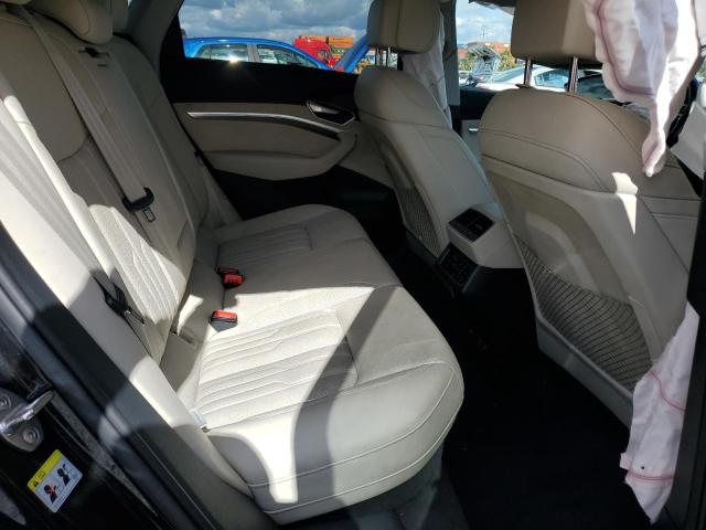 Photo 10 from auction – 2019 AUDI E-TRON PRE with VIN WA1VABGE0KB010819