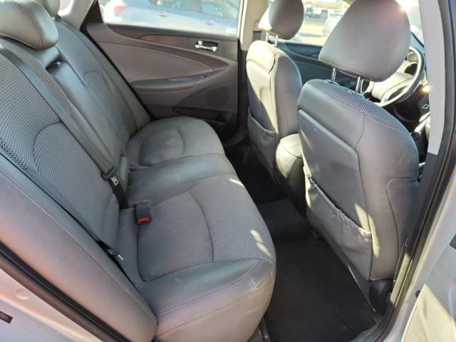 Photo 10 from auction – 2012 HYUNDAI SONATA SE with VIN 5NPEC4AC7CH330013