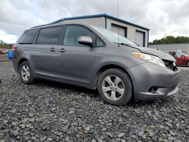 Photo 4 from auction – 2011 TOYOTA SIENNA LE with VIN 5TDKK3DC1BS120303