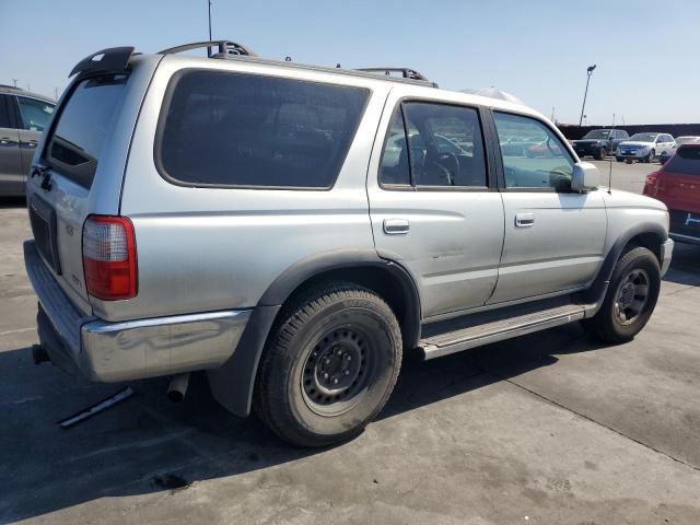 Photo 3 from auction – 2000 TOYOTA 4RUNNER SR with VIN JT3GN86R6Y0157200