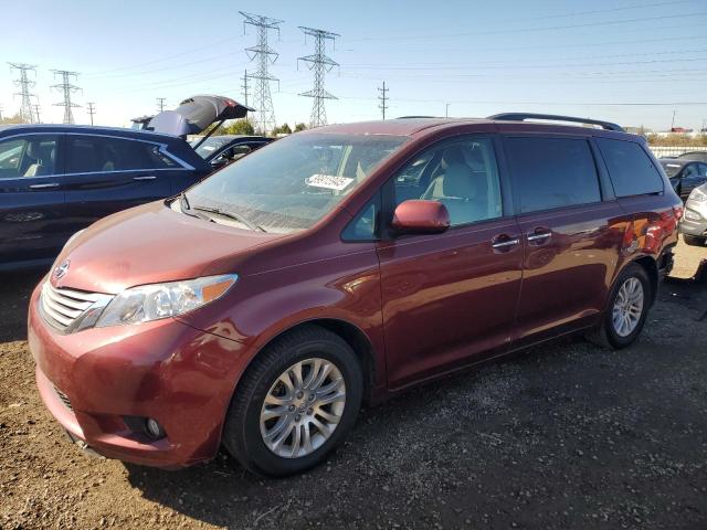 TOYOTA SIENNA XLE 2015 with VIN 5TDYK3DC4FS652399 - Photo from auction