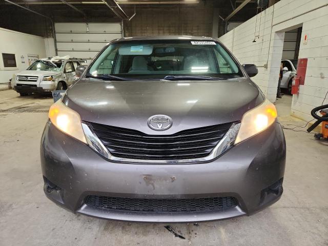 Photo 5 from auction – 2011 TOYOTA SIENNA LE with VIN 5TDKK3DC1BS011078