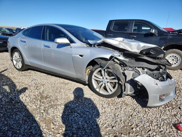 Photo 4 from auction – 2014 TESLA MODEL S with VIN 5YJSA1S12EFP44712