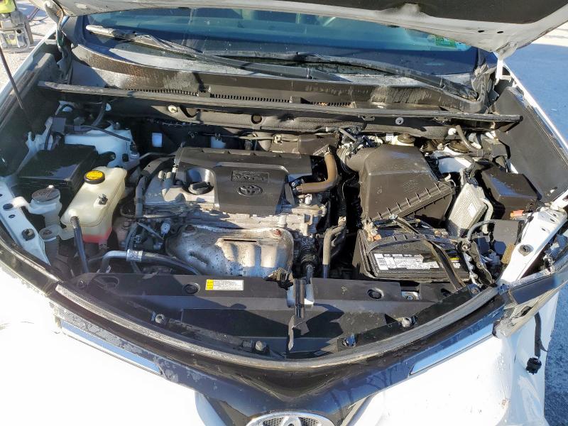 Photo 12 from auction – 2016 TOYOTA RAV4 XLE with VIN 2T3RFREV8GW464223