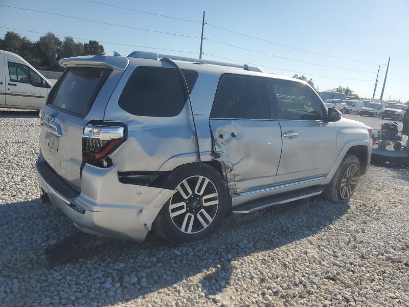 Photo 3 from auction – 2015 TOYOTA 4RUNNER SR with VIN JTEBU5JR2F5226605