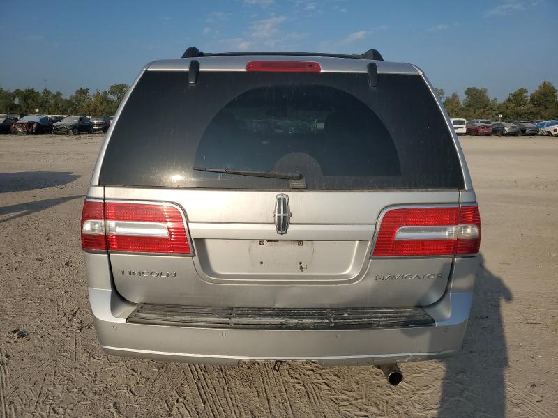 Photo 6 from auction – 2010 LINCOLN NAVIGATOR with VIN 5LMJJ2H53AEJ09482