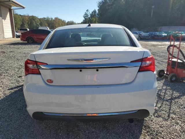 Photo 6 from auction – 2013 CHRYSLER 200 LX with VIN 1C3CCBAB3DN606308