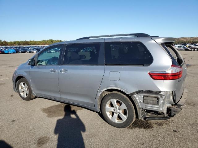 Photo 2 from auction – 2017 TOYOTA SIENNA LE with VIN 5TDKZ3DC9HS823829