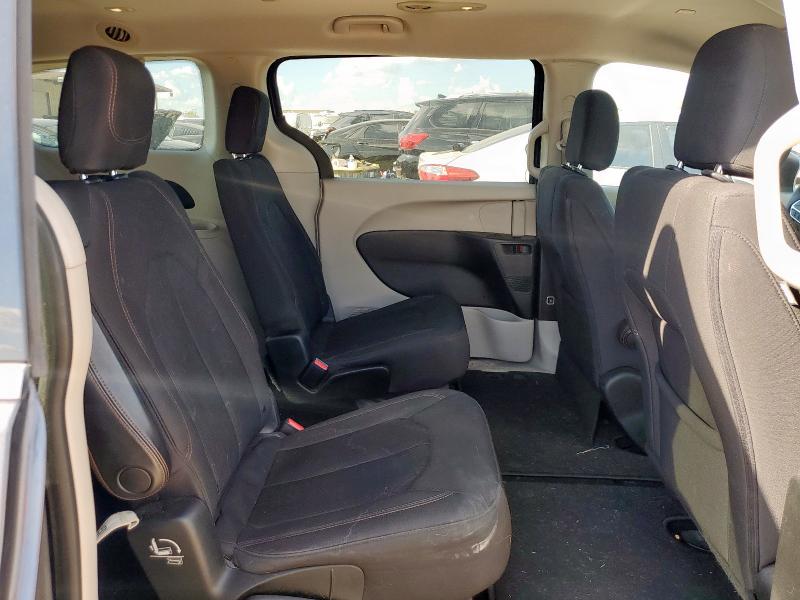 Photo 11 from auction – 2017 CHRYSLER PACIFICA T with VIN 2C4RC1DG3HR771341