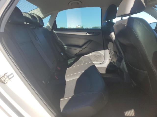 Photo 10 from auction – 2015 VOLKSWAGEN PASSAT S with VIN 1VWAS7A31FC016177