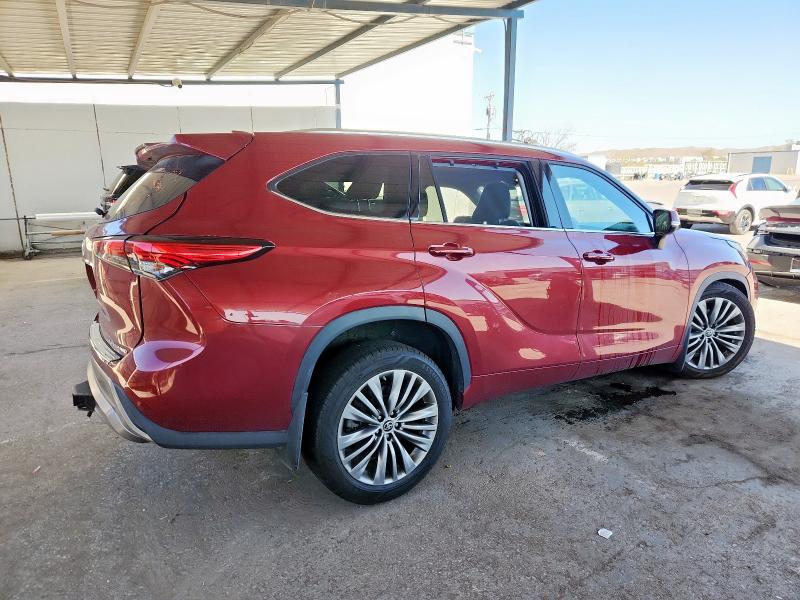 Photo 3 from auction – 2021 TOYOTA HIGHLANDER with VIN 5TDFZRBH6MS120203