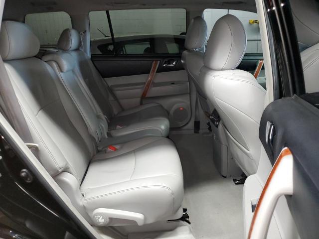 Photo 11 from auction – 2010 TOYOTA HIGHLANDER LIMITED with VIN 5TDDK3EH6AS010428
