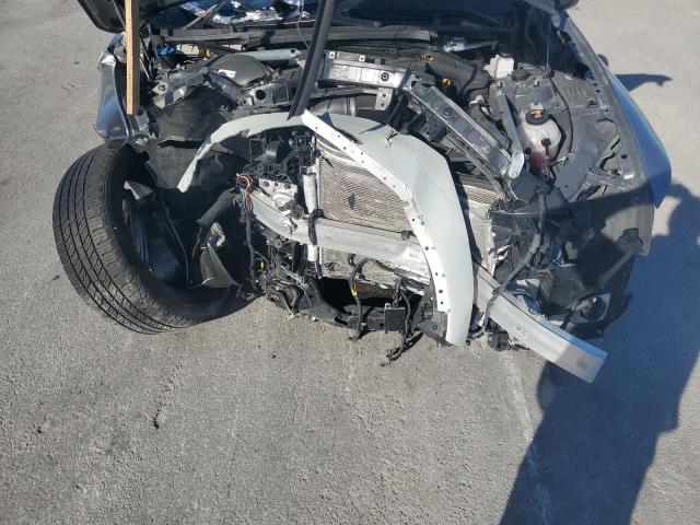 Photo 12 from auction – 2022 GENESIS GV70 BASE with VIN KMUMADTB2NU046591