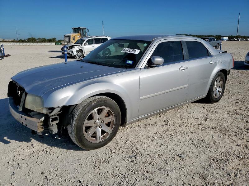 CHRYSLER 300 TOURING 2005 with VIN 2C3JA53G55H684378 - Photo from auction