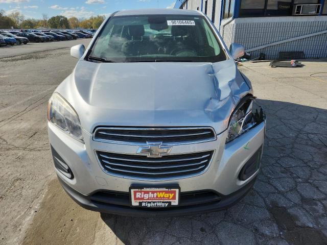 Photo 5 from auction – 2015 CHEVROLET TRAX LS with VIN KL7CJKSB4FB056621