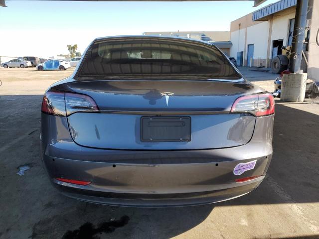 Photo 6 from auction – 2018 TESLA MODEL 3 with VIN 5YJ3E1EA9JF158572