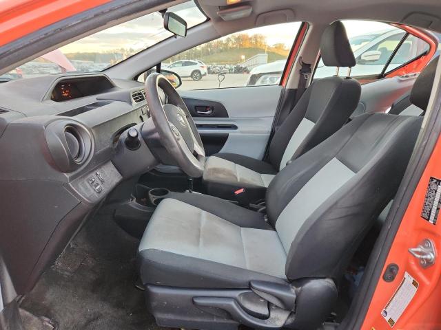 Photo 7 from auction – 2013 TOYOTA PRIUS C with VIN JTDKDTB33D1044239