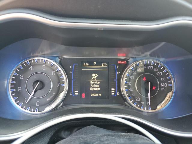 Photo 9 from auction – 2016 CHRYSLER 200 LIMITED with VIN 1C3CCCAB7GN145401