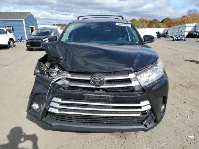 Zdjęcie 5 z aukcji – 2018 TOYOTA HIGHLANDER z VIN 5TDJZRFH8JS558849