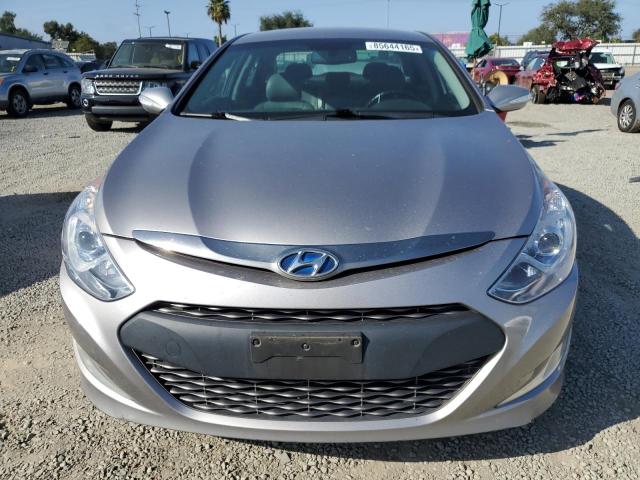 Photo 5 from auction – 2013 HYUNDAI SONATA HYB with VIN KMHEC4A41DA089997