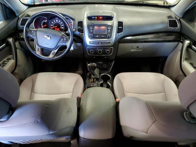 Photo 8 from auction – 2015 KIA SORENTO LX with VIN 5XYKTCA69FG593347