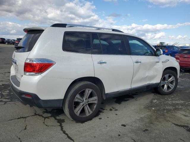 Photo 3 from auction – 2011 TOYOTA HIGHLANDER with VIN 5TDDK3EH8BS073595