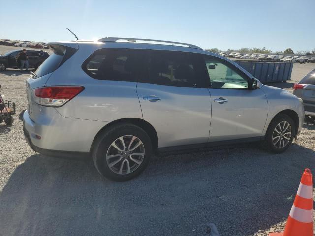 Photo 3 from auction – 2014 NISSAN PATHFINDER with VIN 5N1AR2MMXEC662169