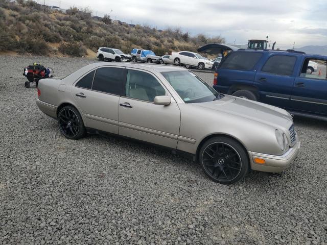 Photo 4 from auction – 1999 MERCEDES-BENZ E 320 with VIN WDBJF65H1XA769520