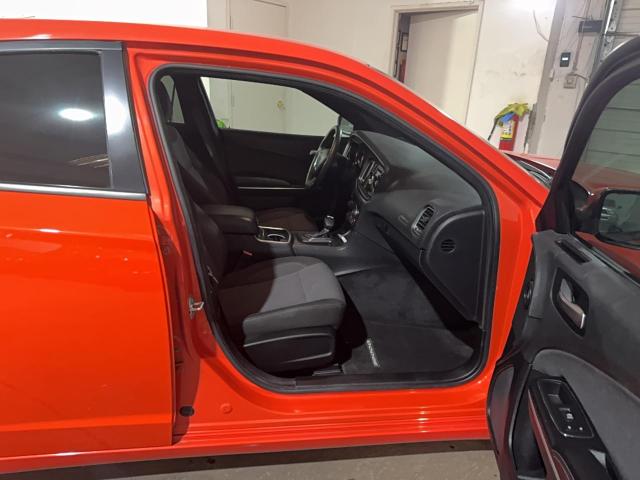 Photo 5 from auction – 2016 DODGE CHARGER SE with VIN 2C3CDXBG5GH347922