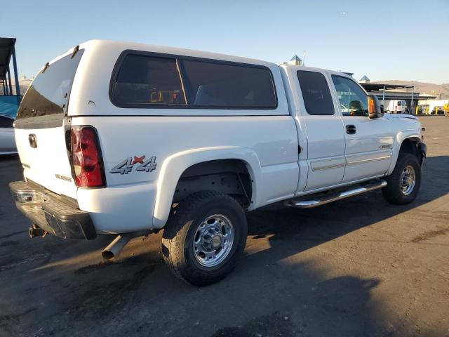 Photo 3 from auction – 2004 CHEVROLET SILVERADO with VIN 1GCHK29UX4E231379