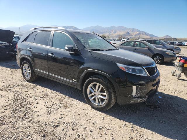 Photo 4 from auction – 2015 KIA SORENTO LX with VIN 5XYKTDA73FG611386