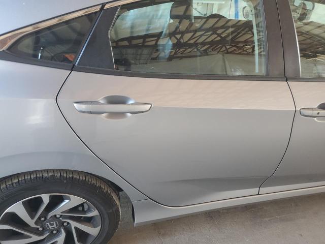 Photo 10 from auction – 2017 HONDA CIVIC EX with VIN 2HGFC2F85HH556520