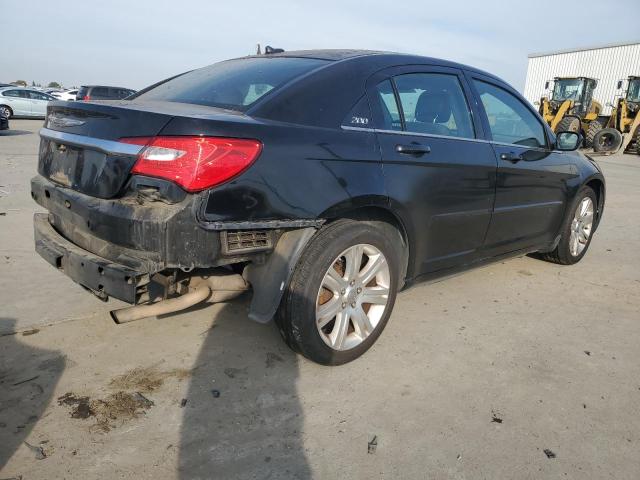 Photo 3 from auction – 2012 CHRYSLER 200 LX with VIN 1C3CCBAB6CN316868