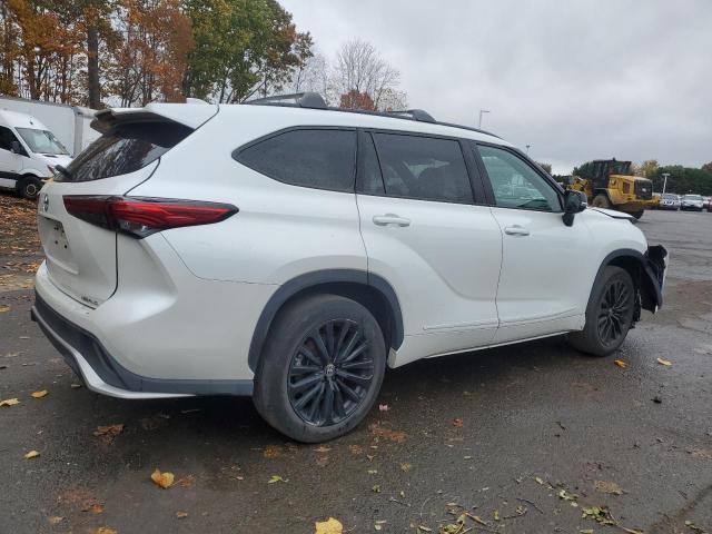 Photo 3 from auction – 2023 TOYOTA HIGHLANDER with VIN 5TDKDRBH3PS021193