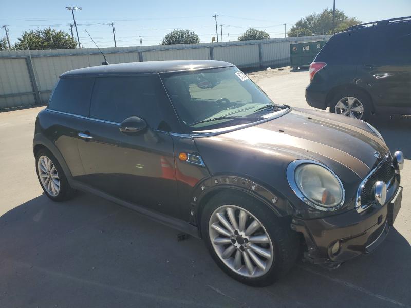 Photo 4 from auction – 2010 MINI COOPER with VIN WMWMF3C59ATZ66997
