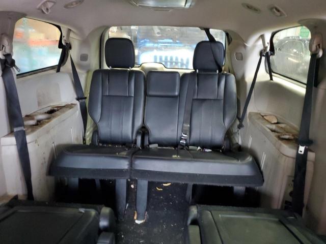 Photo 10 from auction – 2013 CHRYSLER TOWN & COU with VIN 2C4RC1BG5DR689043