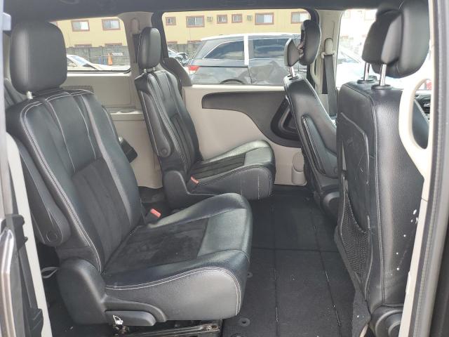 Photo 11 from auction – 2017 DODGE GRAND CARA with VIN 2C4RDGCG9HR732352