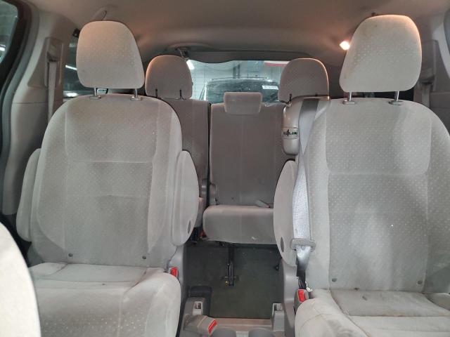 Photo 10 from auction – 2017 TOYOTA SIENNA LE with VIN 5TDKZ3DC5HS815999